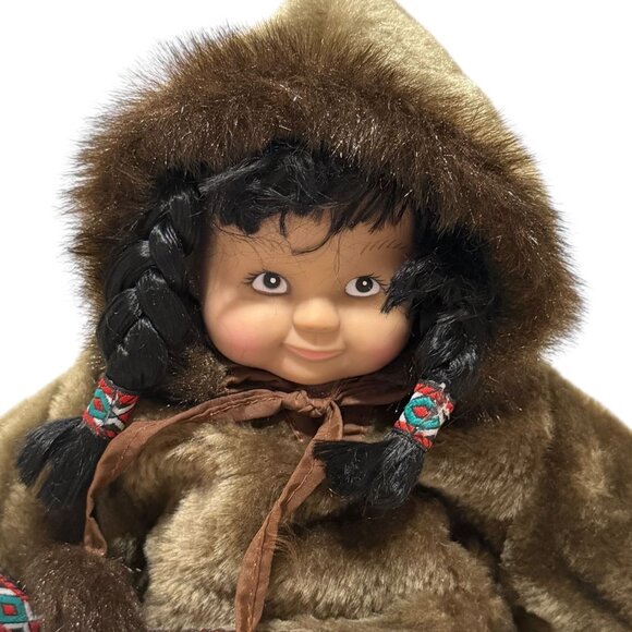 Alaskan-Inspired Rennoc Vintage Doll Eskimo Faux Fur Coat Boots - Picture 2 of 8